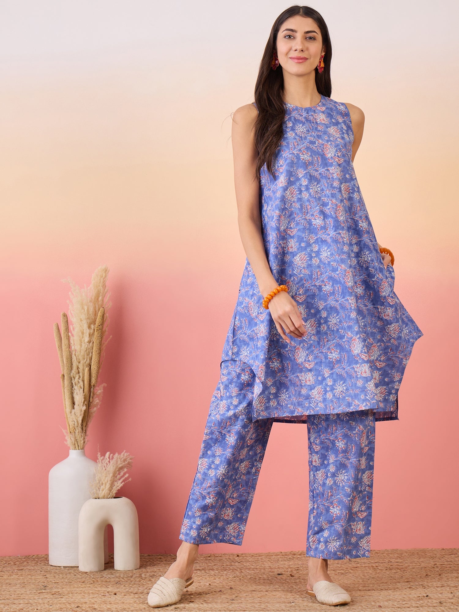 Jordy Blue Floral Print Round Neck Kurta Set