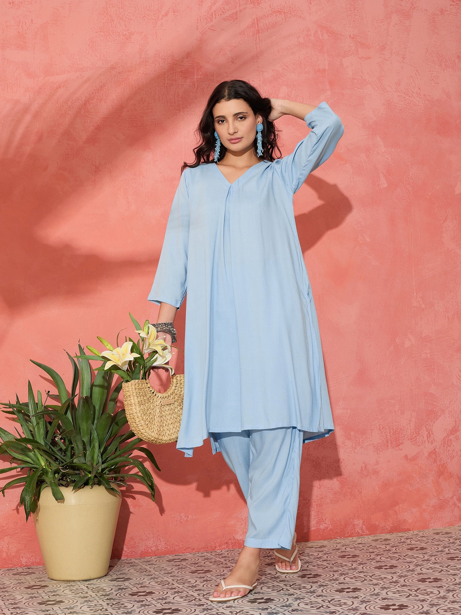 PASTEL BLUE SOLID V NECK KURTA PANT SET