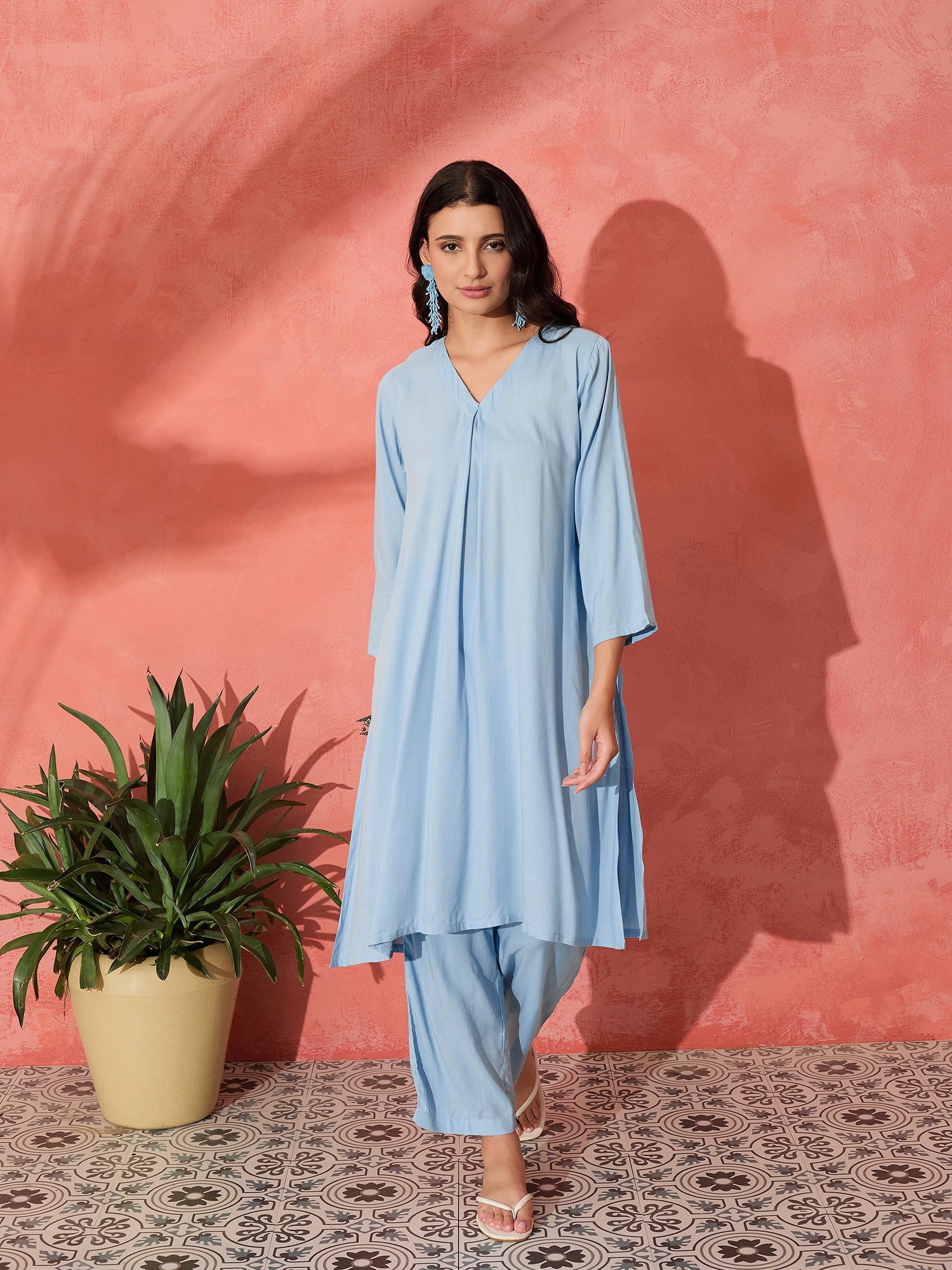 PASTEL BLUE SOLID V NECK KURTA PANT SET