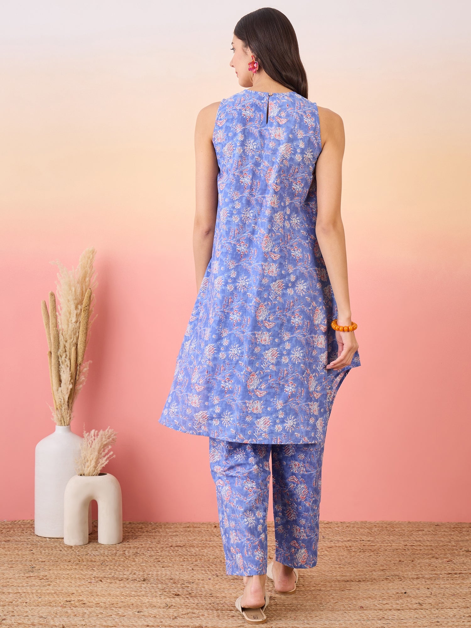 Jordy Blue Floral Print Round Neck Kurta Set