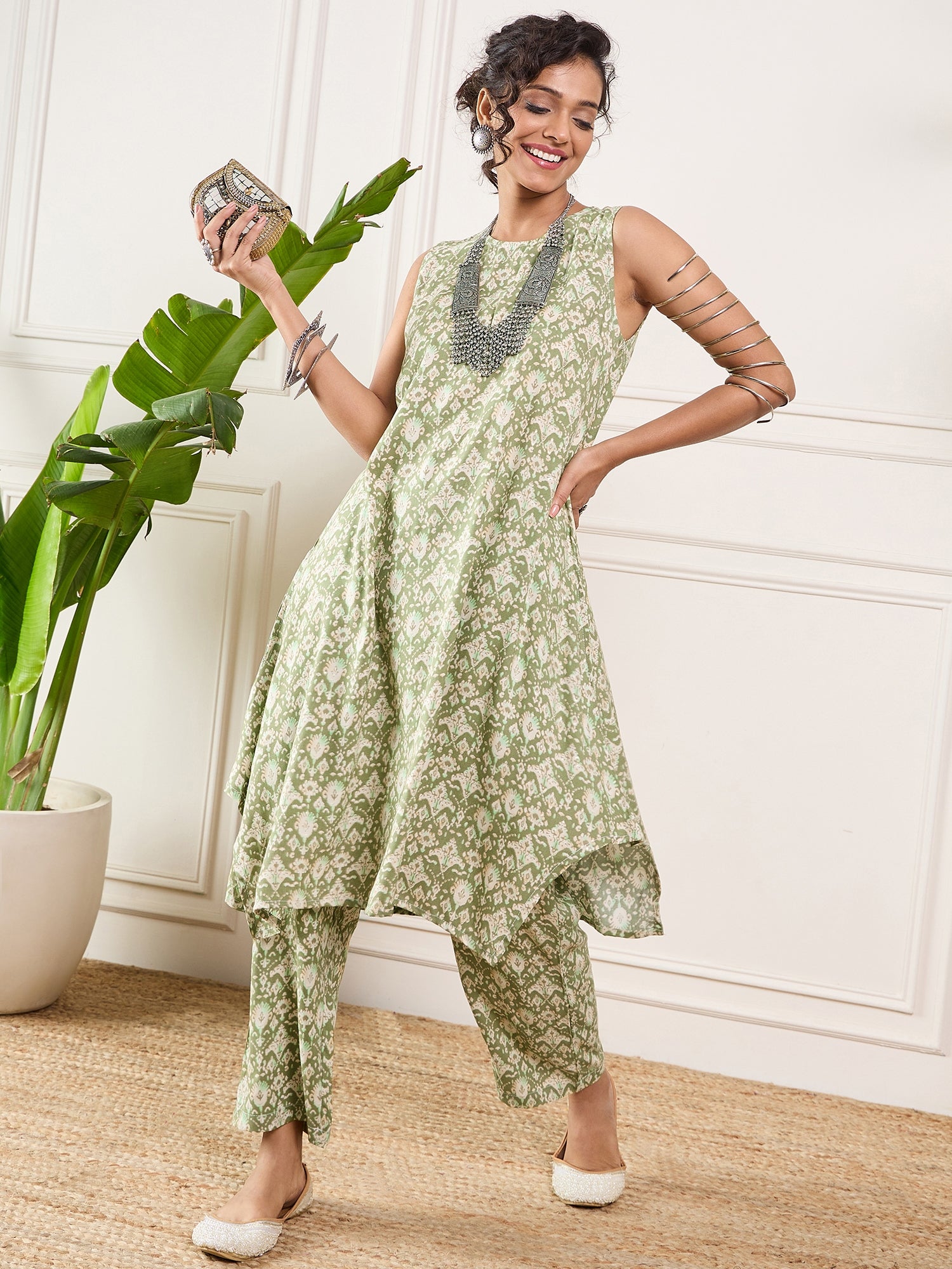 Apple Green Ikkat Print Foil Round Neck Kurta Pant Set