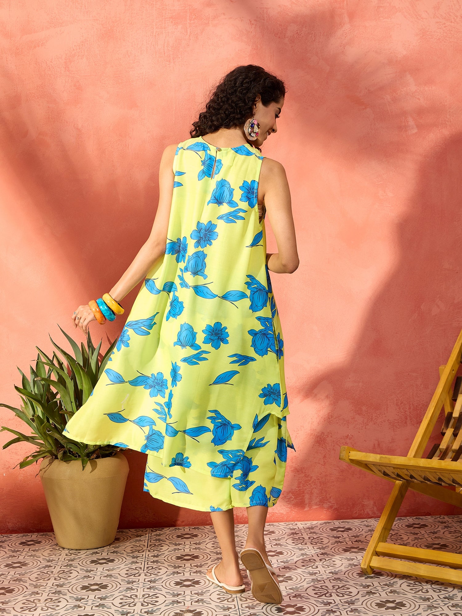 Neon Azure Floral Round Neck Kurta Short Palazzo Set