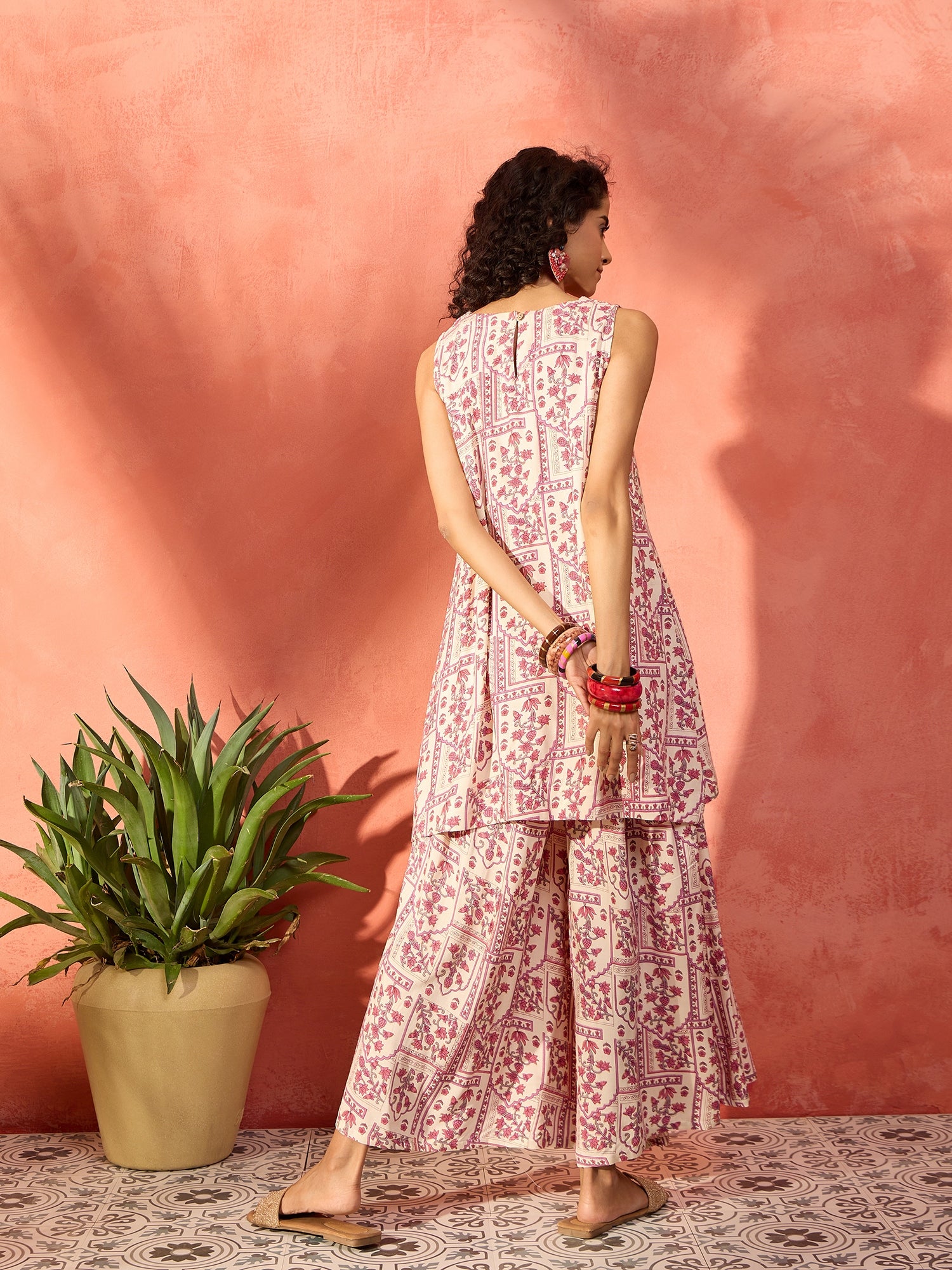 Rose Pink Ethnic Window Floral Round Neck Kurta Pant Set