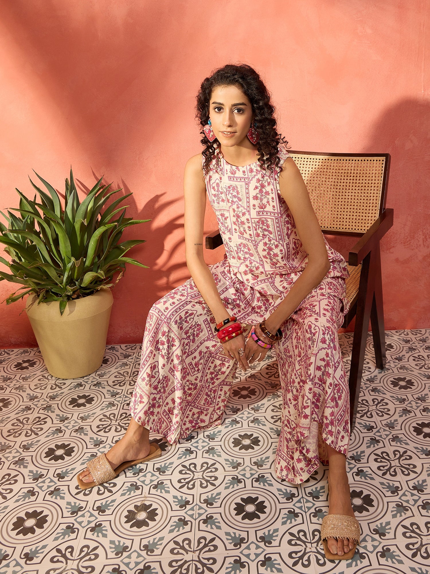 Rose Pink Ethnic Window Floral Round Neck Kurta Pant Set