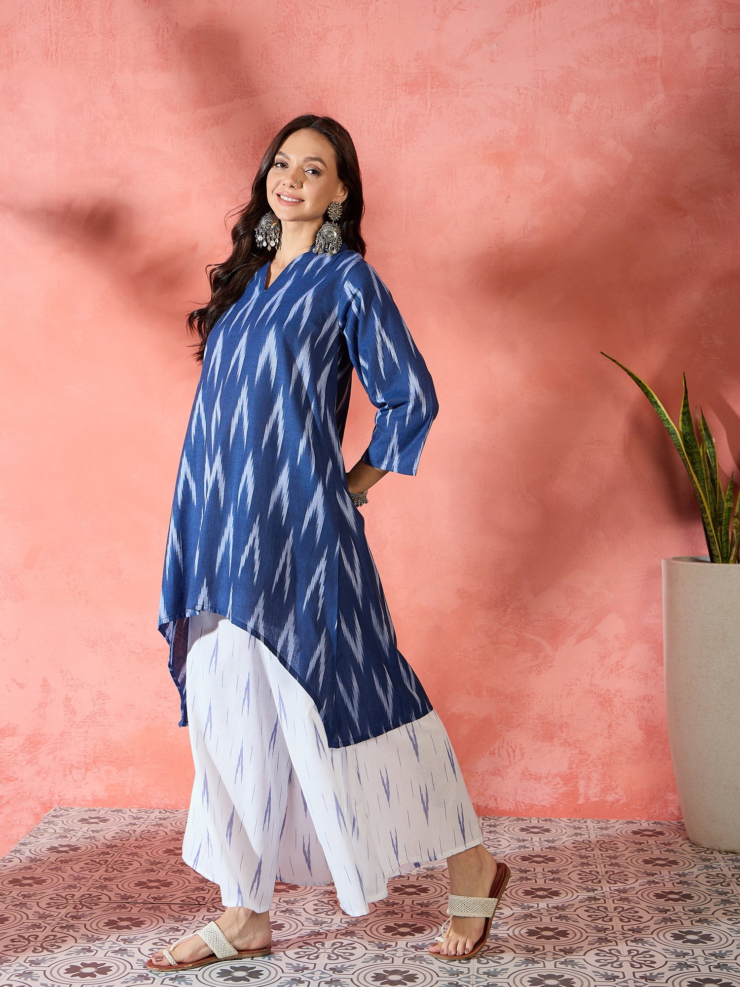 Blue White Ikkat Manderian Neck High Low Kurta Set