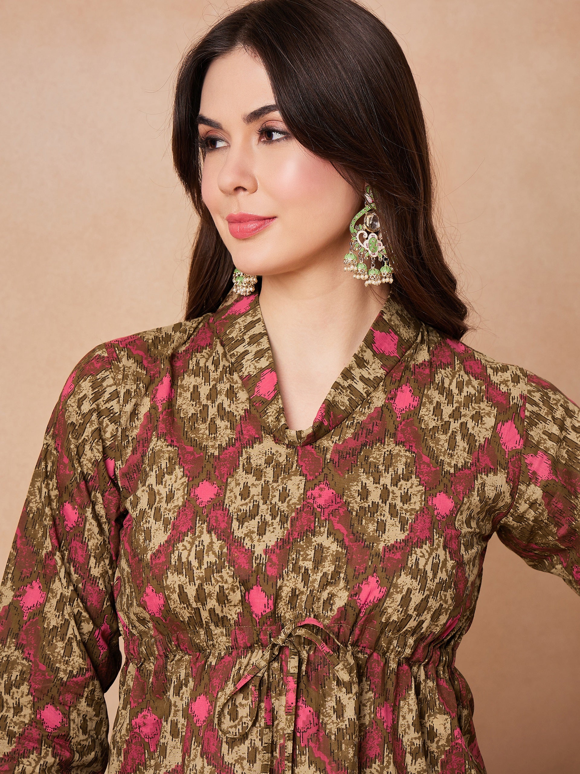 Mehandi Green Abstarct Printed Shwal Neck Top