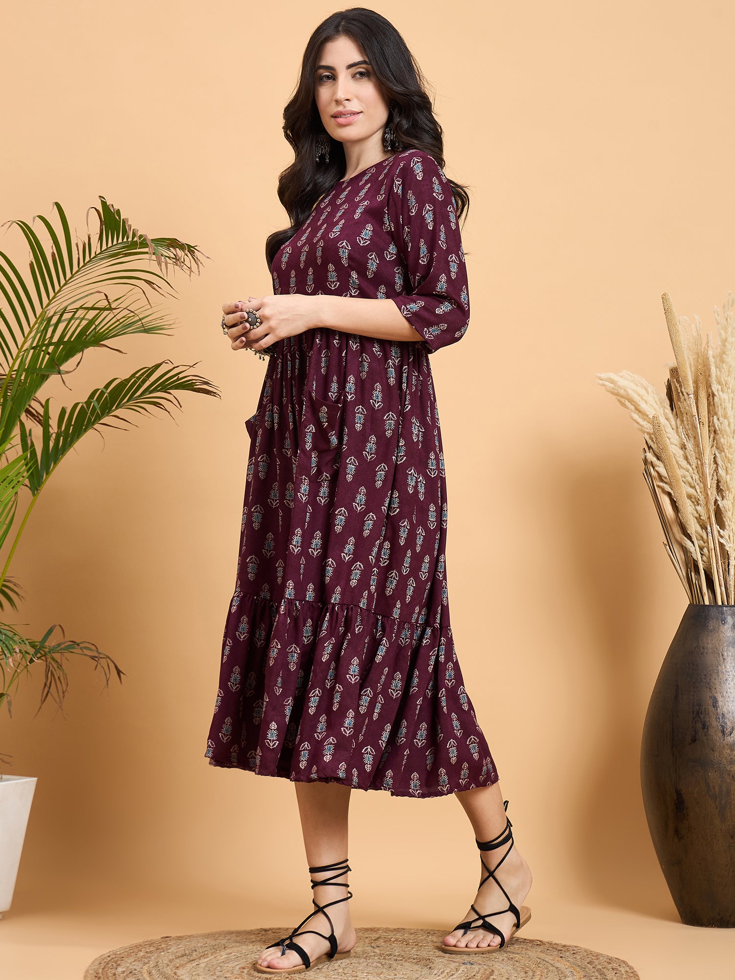 Wine Booti Rapid Print Front Pocket Sleeve Dress