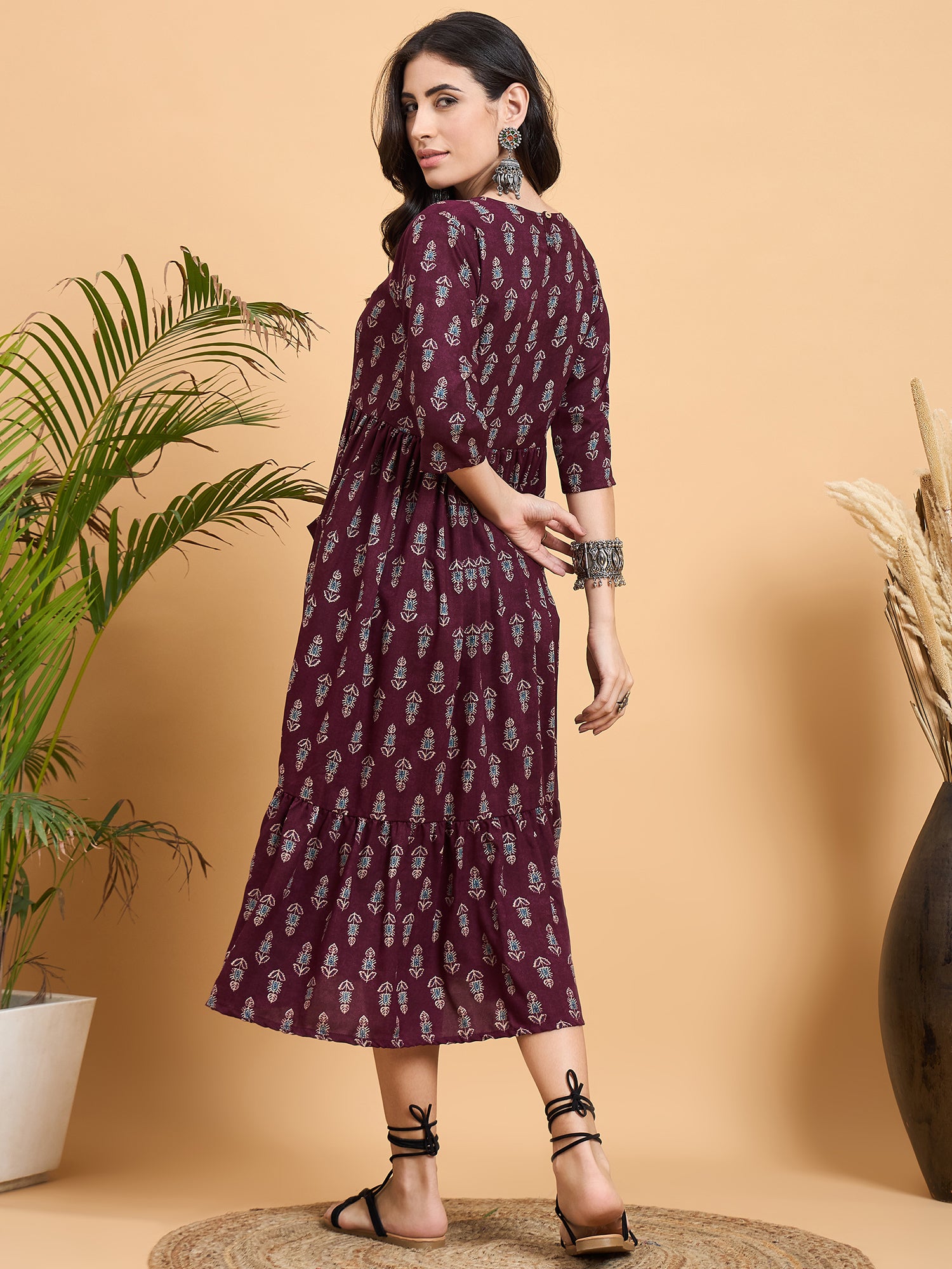 Wine Booti Rapid Print Front Pocket Sleeve Dress