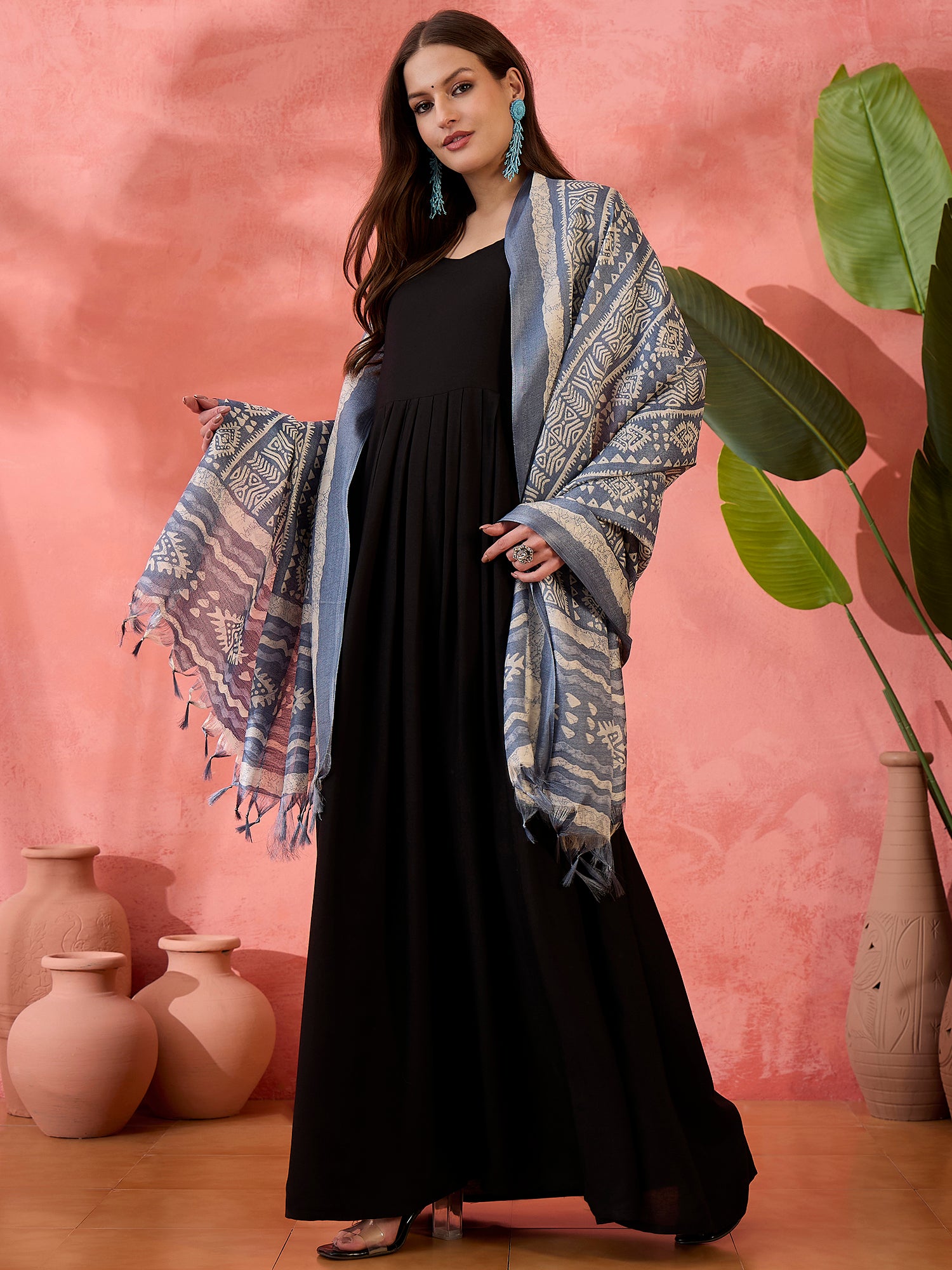 Black In In Sweetheart Kurta With D11 Dupatta