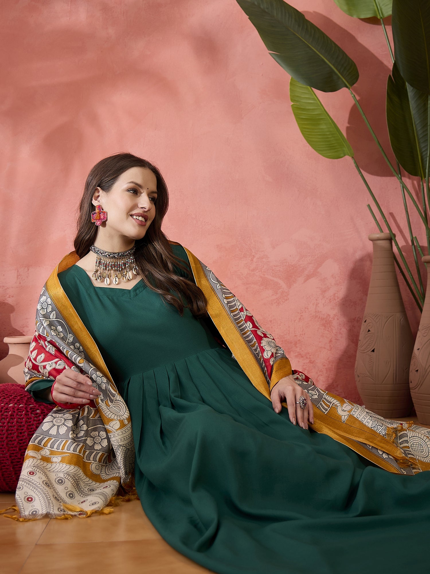 Green In Sweetheart Kurta With D7 Dupatta