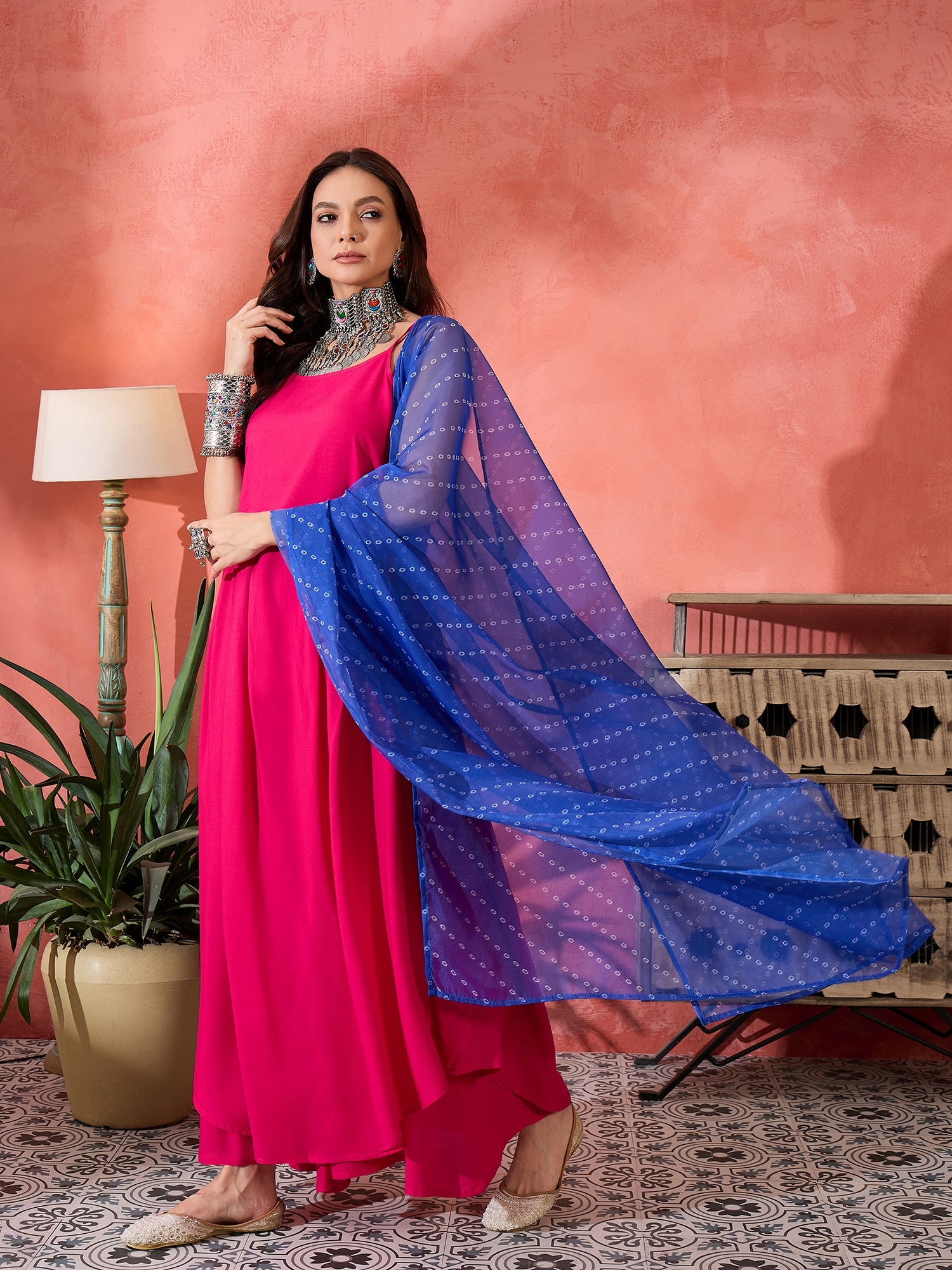 Fuchsia Strappy Kurta Set Blue Bandhani Or Dupatta