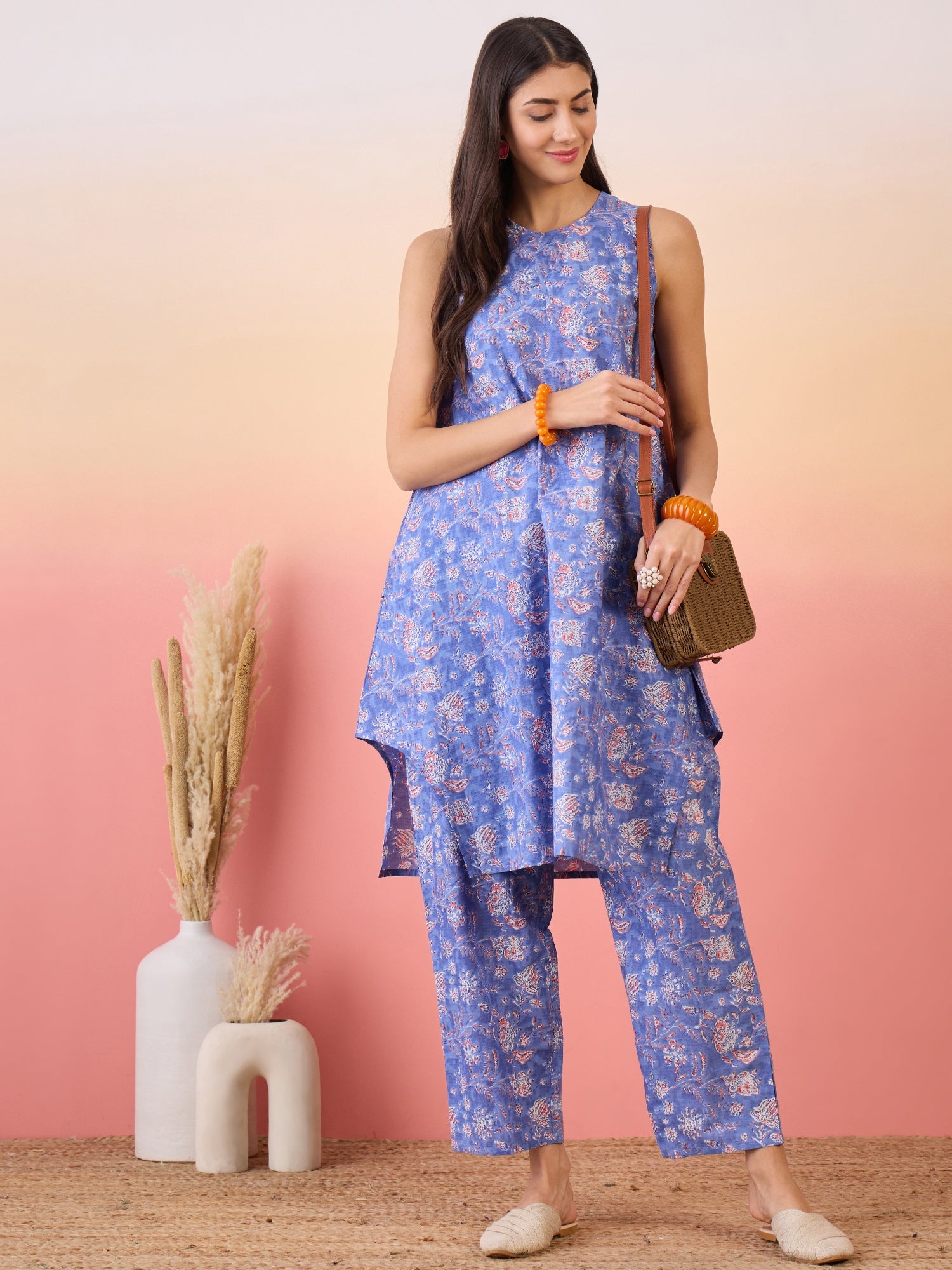 Jordy Blue Floral Print Round Neck Kurta Set