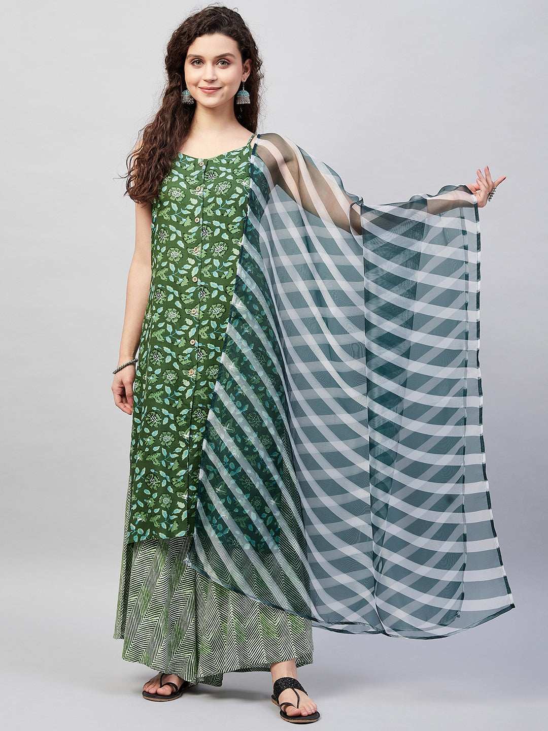 Green Bagh Spaghetti Kurta Set W Green Le Dupatta