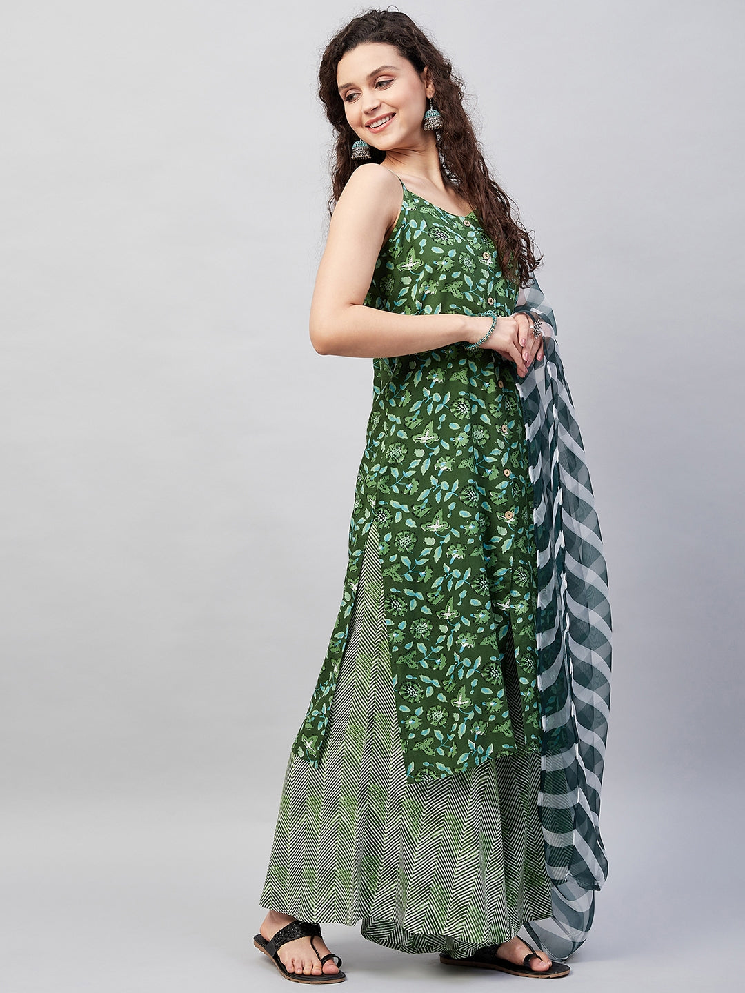 Green Bagh Spaghetti Kurta Set W Green Le Dupatta